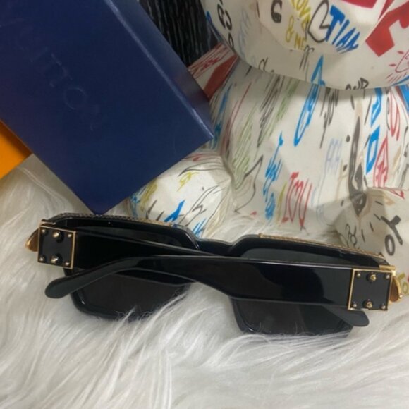 Louis Vuitton 1:1 Millionaires - Picture 5 of 5